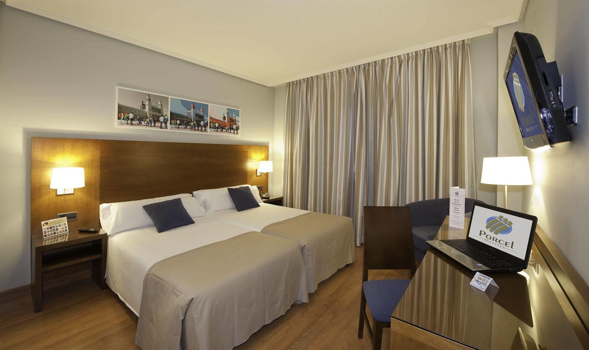 Avant Aeropuerto Torrejón de Ardoz Zimmer foto